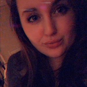 Meet your Posher, Rebekah